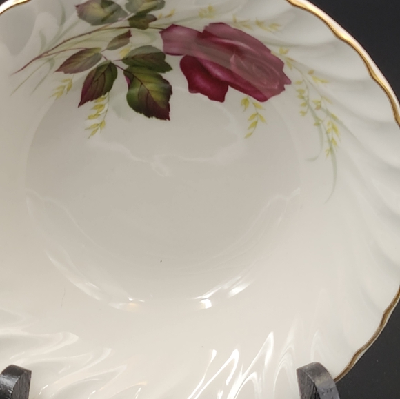 Ridgway Anniversary Rose bowl - Picture 3 of 7